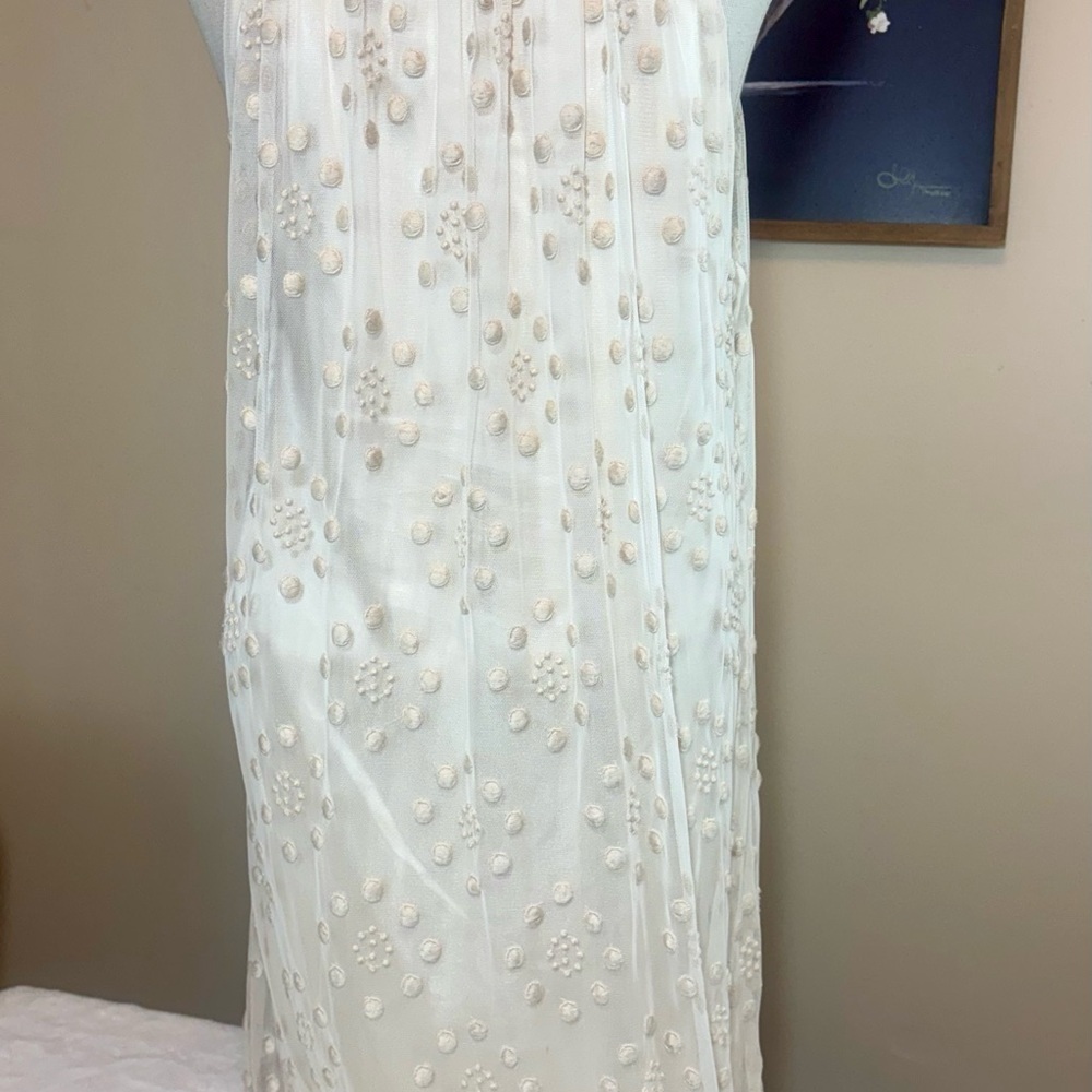 BCBGMaxAzria Cream Sleeveless Dress - Picture 2 of 6